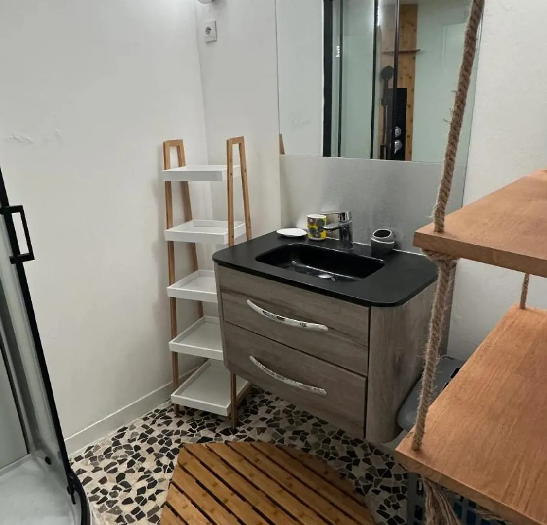 Appartement Spacieux A Sainte-Anne, Vue Sur La Mer Et Jacuzzi Sainte-Anne (Grande-Terre)